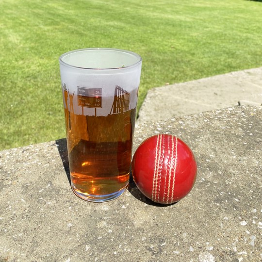 Cricket Etched  Pint Glass