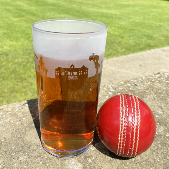 Cricket Etched  Pint Glass