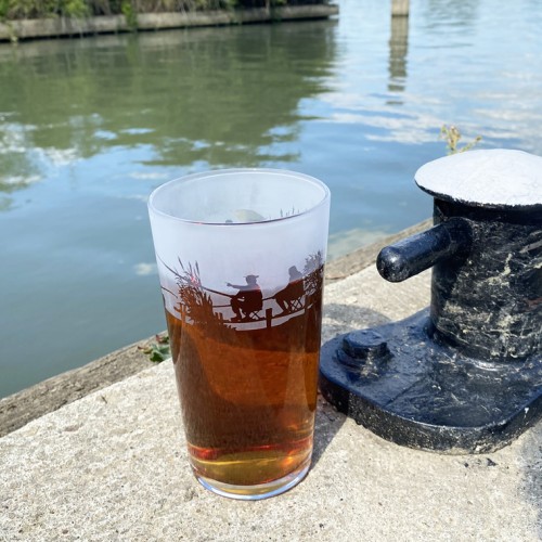 Fisherman Etched Pint Glass